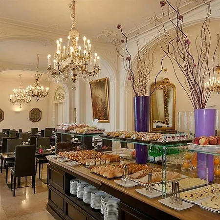 Anglo American Curio Collection By Hilton Hotel