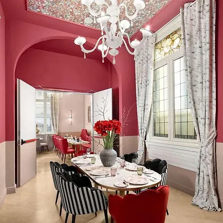Anglo American Curio Collection By Hilton