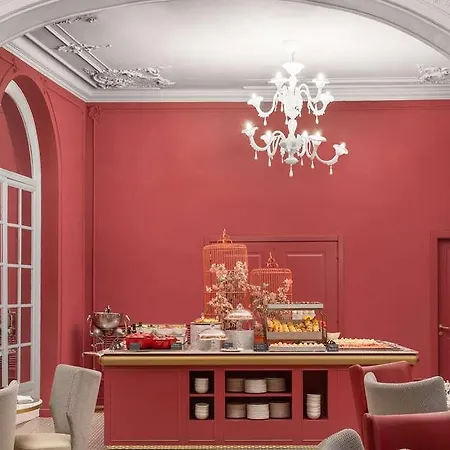 Anglo American Curio Collection By Hilton