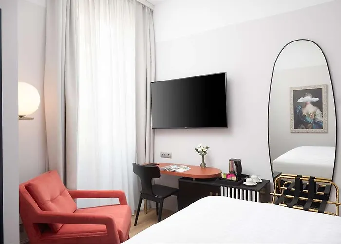 Anglo American Curio Collection By Hilton Hotel
